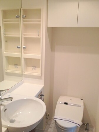 ファーストリアルタワー新宿の物件内観写真